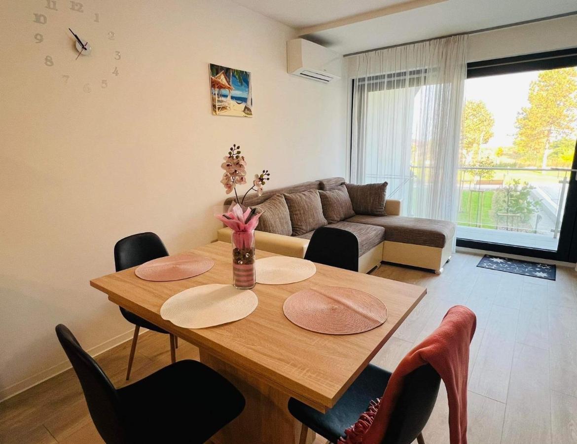 Medences Panoramas Balatom Apartman Шиофок Экстерьер фото